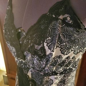 Peep Studio Black White Lace Emblishments Summer Top